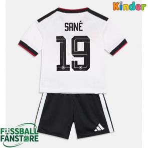 Deutschland Leroy Sane #19 Replik Heimtrikot Kinder WM 2026 Kurzarm (+ Kurze Hosen)
